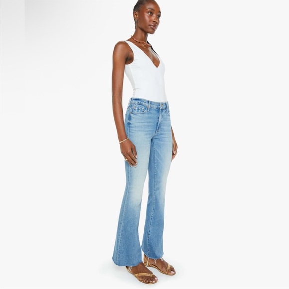 Mother Denim Weekender Fray Jeans